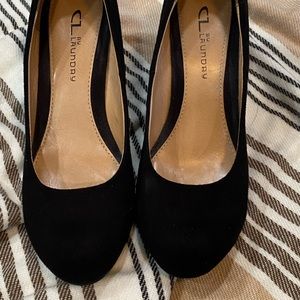 Chinese Laundry Black Suede Wedge Heels ❤️